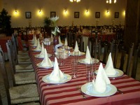 Vista preparaci�n mesas para eventos